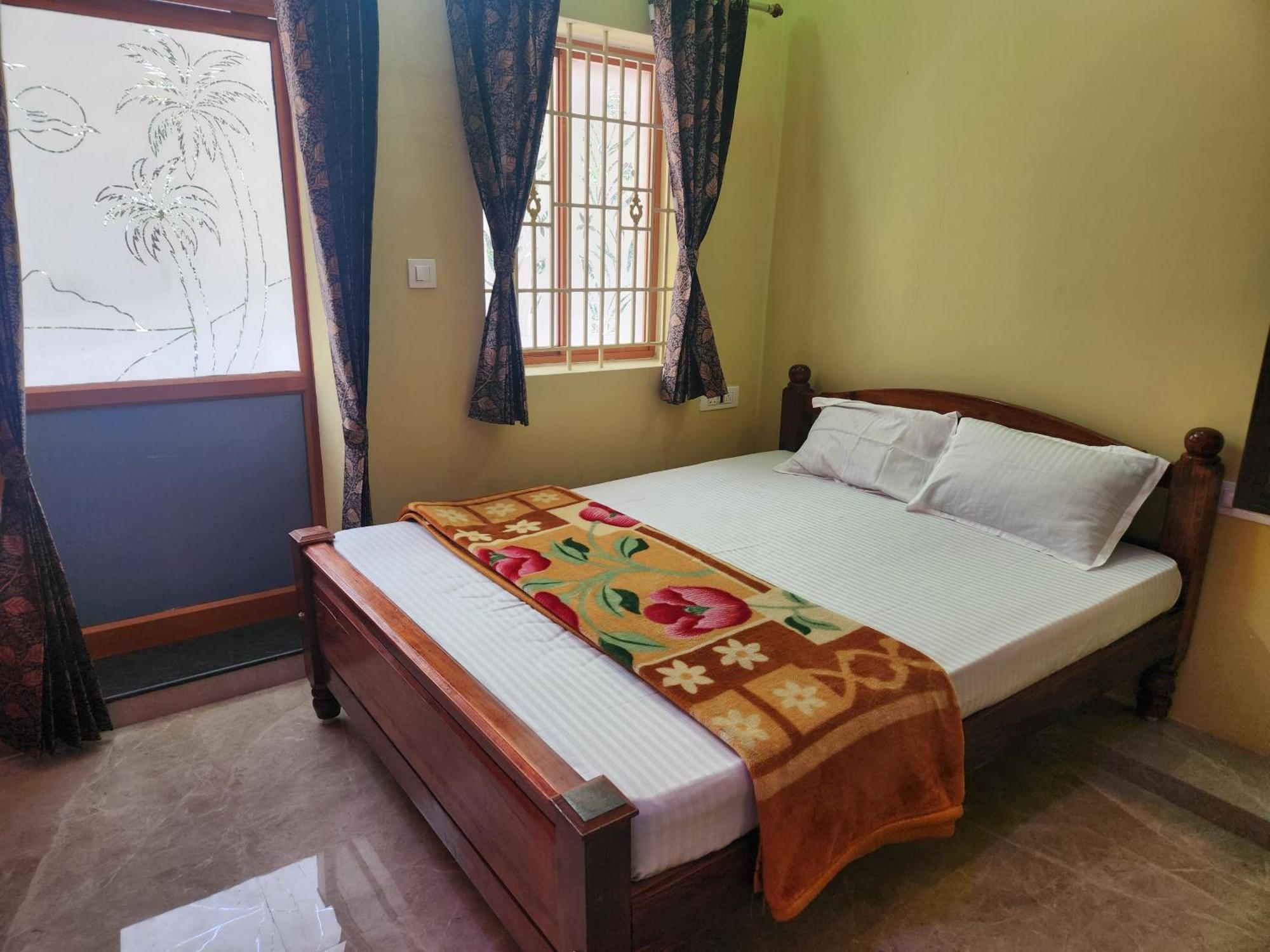 Krishnabhavan Resorts 예르카우드 외부 사진